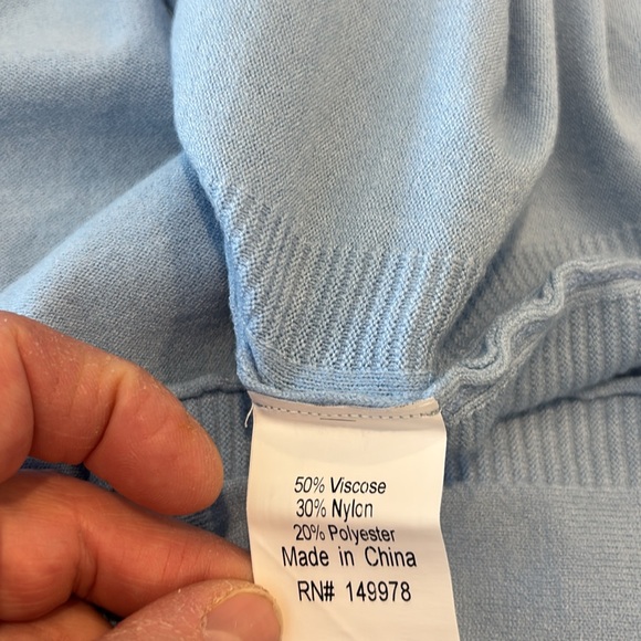 NWT, Halsey relaxed poncho sweater by ElsieandZoey sized/XL - Picture 8 of 9